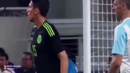 Até Lionel Messi tem momentos maus. Confira o livre