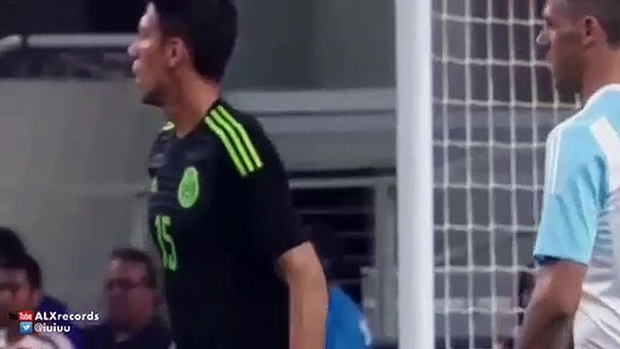 Até Lionel Messi tem momentos maus. Confira o livre