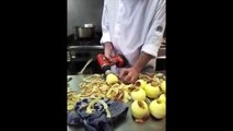Aprenda a descascar uma maçã em três segundos