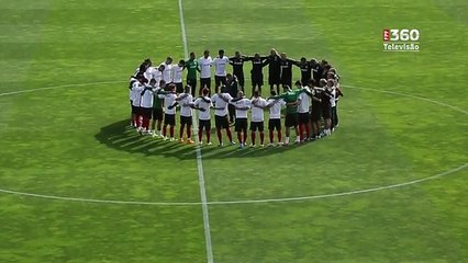 Seleção faz minuto de silêncio pelos refugiados