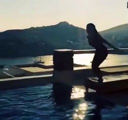 O mergulho de Sara Carbonero durante as férias