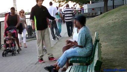 Sem-abrigo revela-se mais honesta que o resto das pessoas