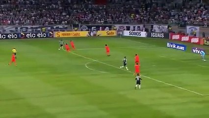 Giovanni Augusto mostra credenciais