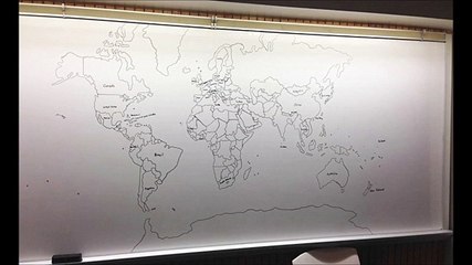Criança autista desenha mapa mundo de memória