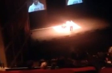 Bill Cosby insultado e vaiado em espetáculo ao vivo