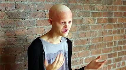 A beleza está por debaixo das roupas que veste