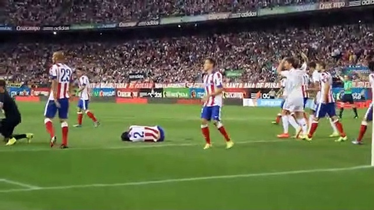 Cristiano Ronaldo agride Godín