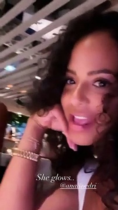 Christina Milian et Anais Pedri dîne à Saint-Tropez avec leurs époux, M. Pokora et Jean Roch !