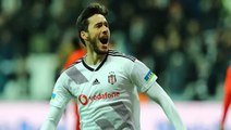 Umut Nayir yayınladığı mesajla Beşiktaş'a veda etti: Üzerimde emeği olan herkese teşekkür ederim