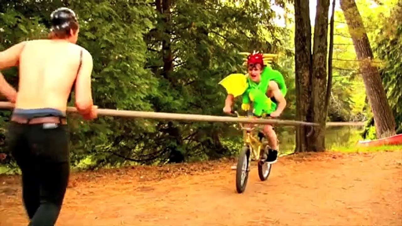 PEOPLE ARE AWESOME 2013 (Hadouken! - Levitate)