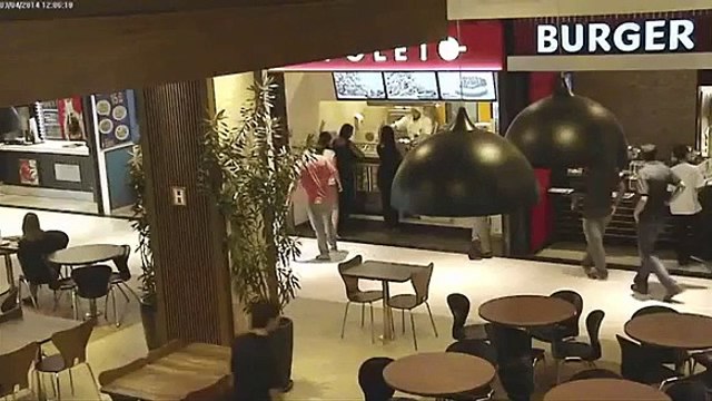 Homem apanhado a fotografar partes íntimas de mulheres