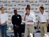 Presidente da Colômbia urina nas calças durante discurso