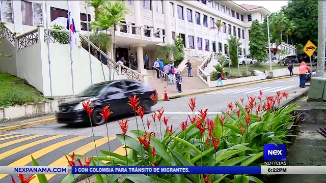 Solicitan al magistrado de la republica se investigue al ex presidente Varela en el caso Blue apple - Nex Noticias