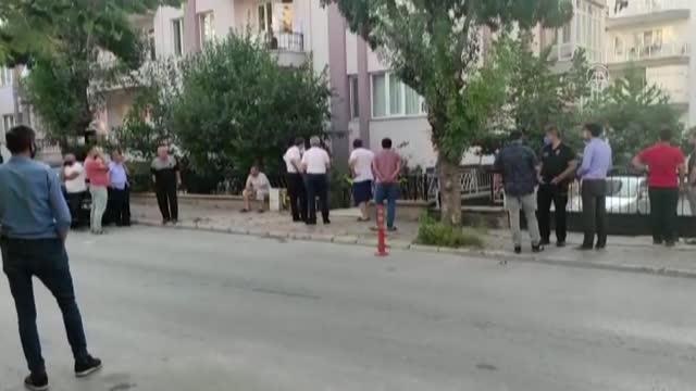 Polis memuru boşanma aşamasındaki eşi, kayınpederi ve kaynanasını öldürüp, intihar etti