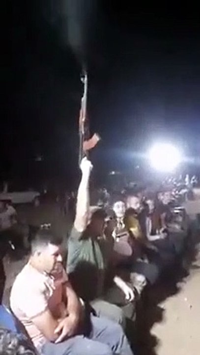 Quand tu prêtes ton AK-47 à ton pote maladroit !