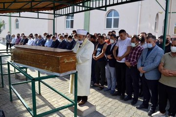 Son dakika haberi! Ankara'daki bıçaklı kavgada yaralanan Emirhan, hayatını kaybetti