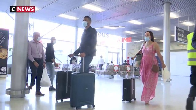 Les premiers touristes rentrent de Martinique