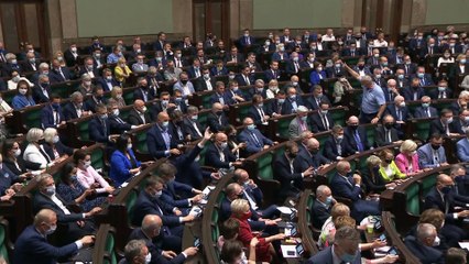Parlament in Warschau segnet umstrittenes Mediengesetz ab