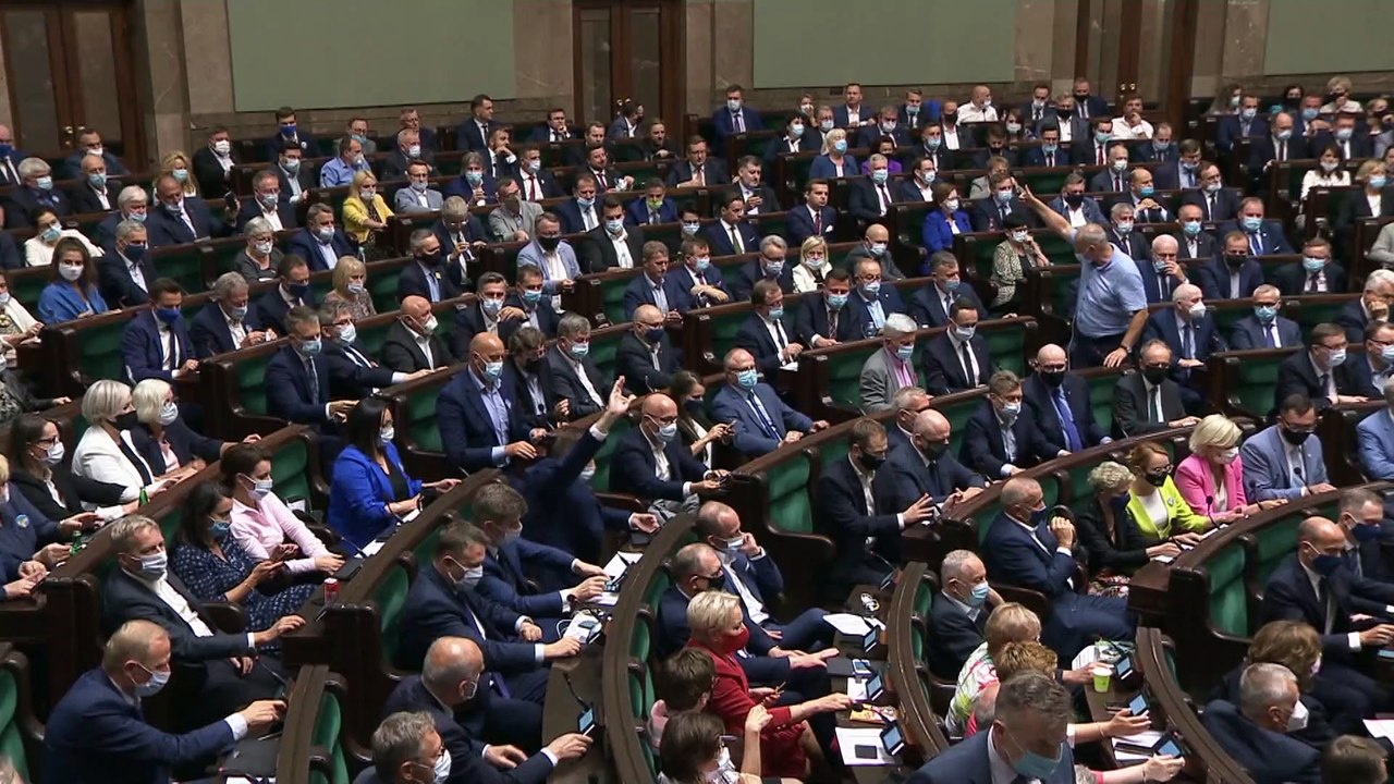 Parlament in Warschau segnet umstrittenes Mediengesetz ab