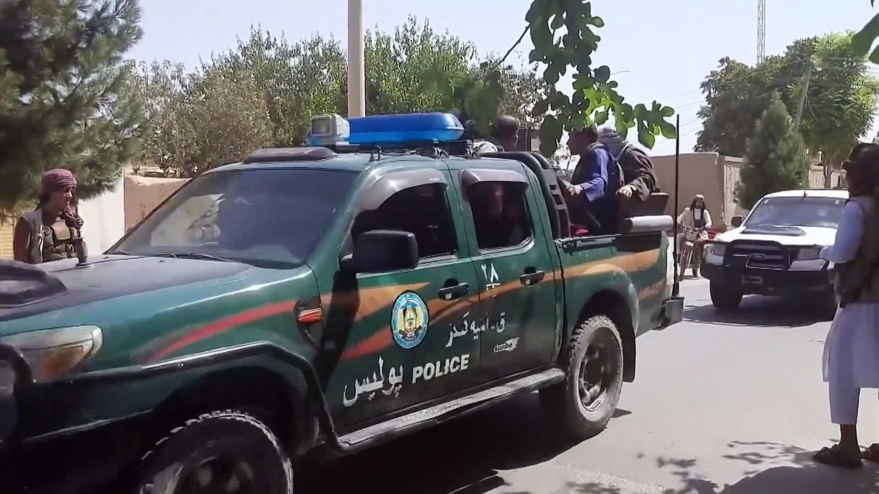 Die Taliban überrennen Afghanistan