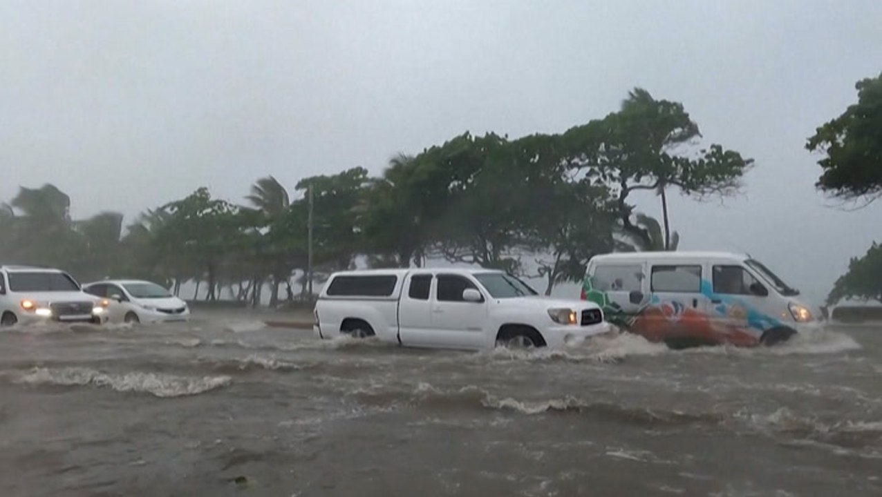 Fred submerges Dominican capital with flooding