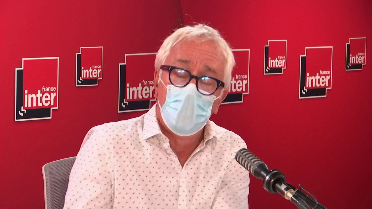 Gilles Pialoux : "On devrait passer les images des hôpitaux des Antilles sur les panneaux dans les rues aux gens qui manifestent contre le pass sanitaire."