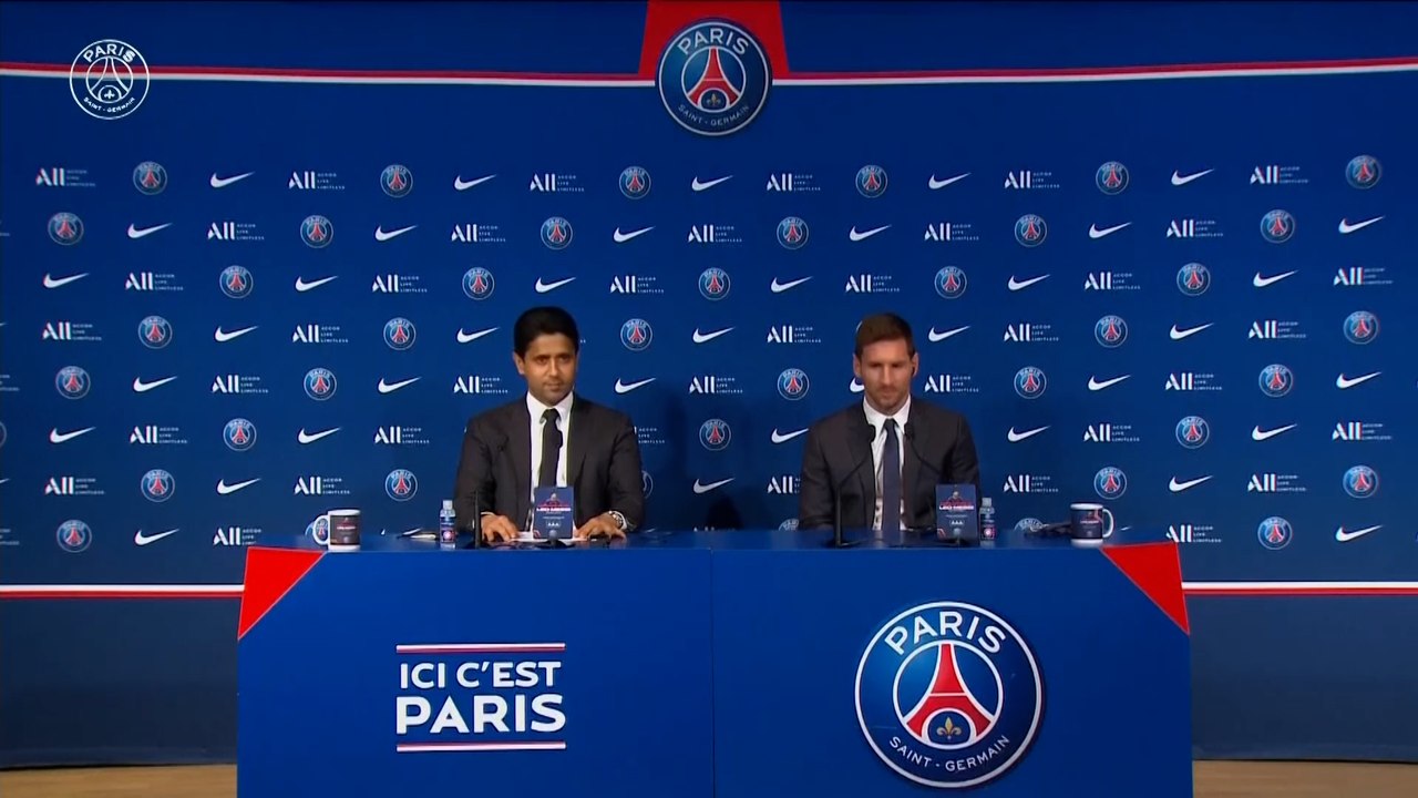 النجم الأرجنتيني ليونيل ميسي ينضم رسميا إلى باريس سان جيرمان