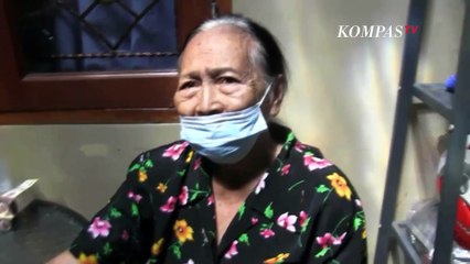 Gagal Mendapatkan Vaksin, Lansia Ini Menangis!