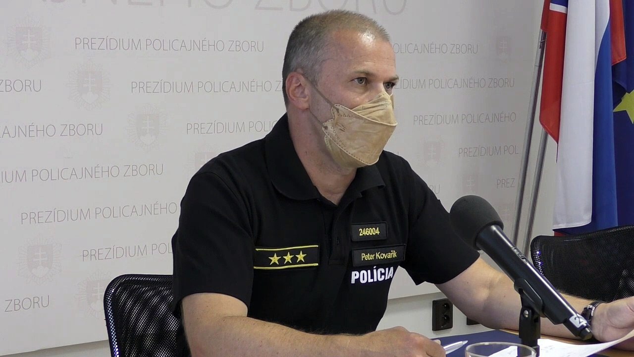 ZÁZNAM: Reakcia policajného prezidenta P. Kovaříka na údajné zmarenie služobného zásahu a ku kauze Očistec