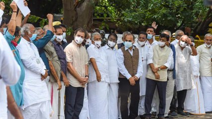 March of oppn,accused of not being allowed to speak in house