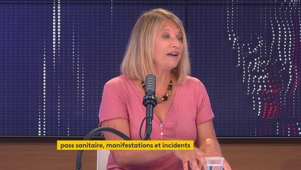 Covid-19 : l'infectiologue Karine Lacombe prise à partie par des anti-pass sanitaire, "pas plus tard qu'hier"