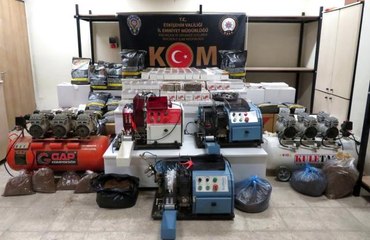 Evini kaçak sigara imalathanesine çeviren şahıs yakalandı