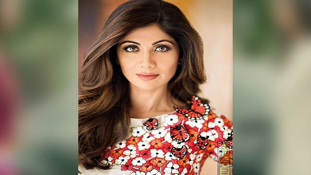 Shilpa Shetty Arrest होने के डर से घर से हुईं गायब,Police ने दी Warning | FilmiBeat