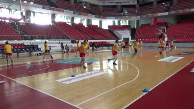 SPOR Bellona Kayseri Basketbol ilk antrenmanını gerçekleştirdi