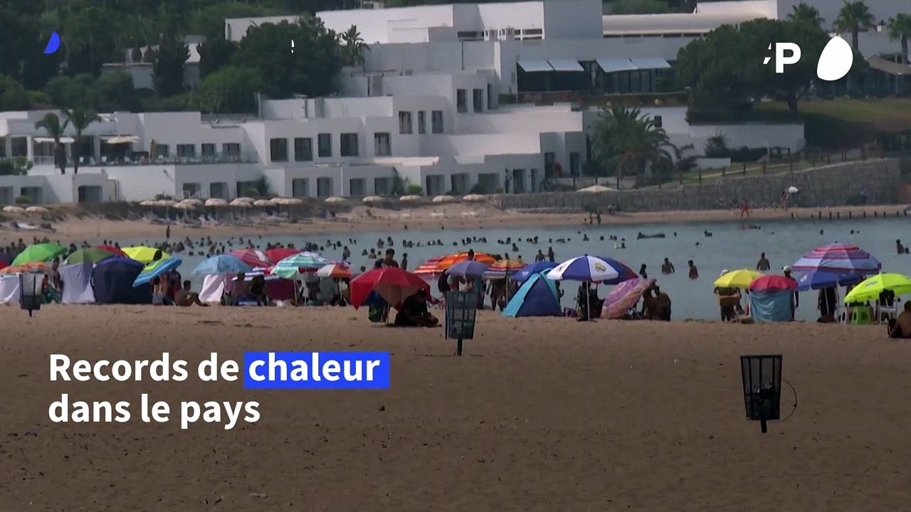 Tunisie: la plage comme refuge à la vague de chaleur