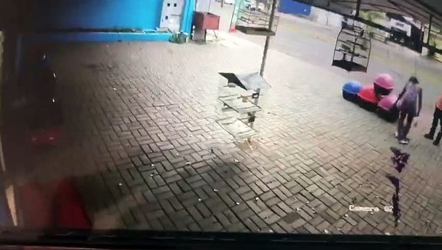 Câmera mostra haitiana pedindo ajuda após ser agredida no Bairro Coqueiral