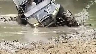 No Mud Can Stop This Jeep From Maneuvering