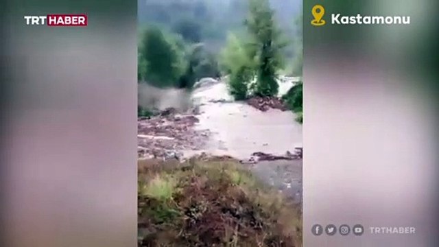 Kastamonu'da selin geliş anı kamerada