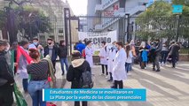 Estudiantes de Medicina se movilizaron en La Plata por la vuelta de las clases presenciales