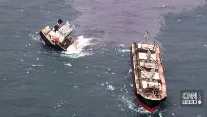 Gövdesi çatlayan gemi ikiye ayrıldı