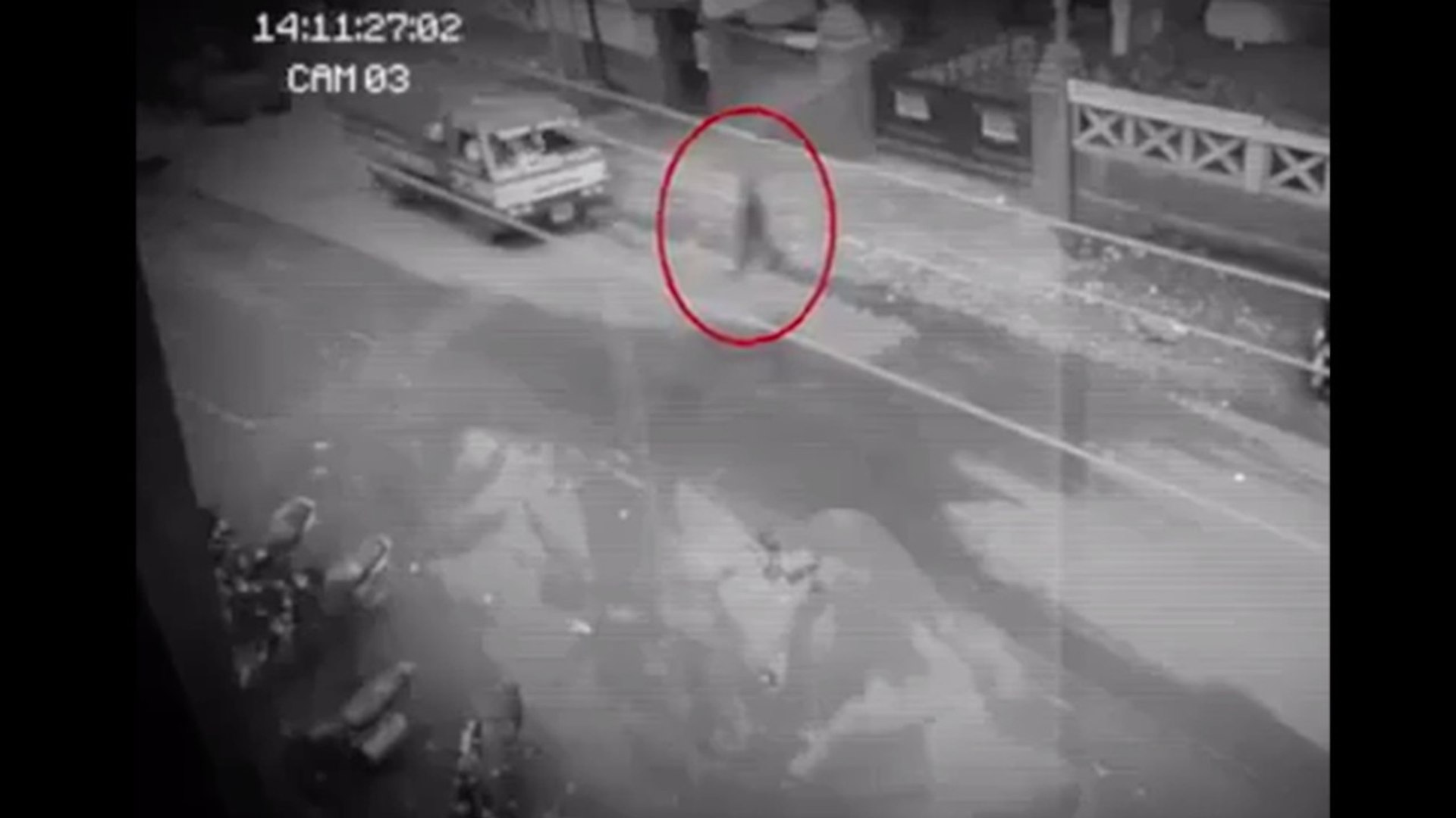 Ghost moment. страшные кадры с камер наблюдения. Ghost moment. Ghost moment. приведение голос слушаться.