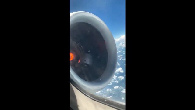 Quand le réacteur de ton avion perd une pièce en plein vol