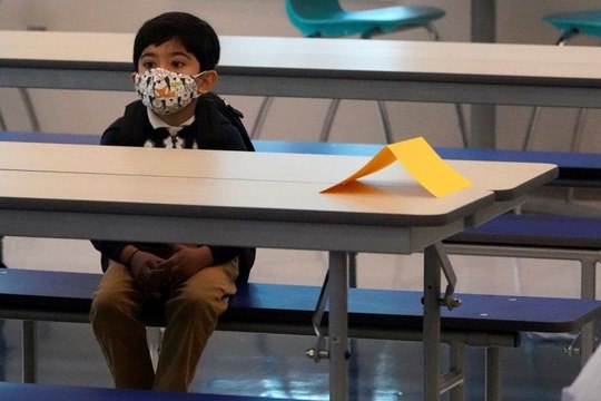 Aumento de casos de COVID-19 no frena el regreso a clases | El diario en 90 segundos