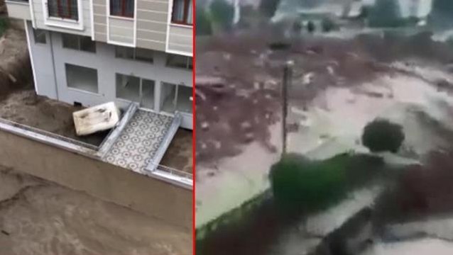 Kastamonu Bozkurt'u yıkan sel böyle geldi! Köprü tıkandı, sel ilçeyi yuttu