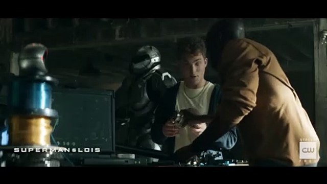 Superman & Lois 1x14 - Clip from Season 1 Episode 14 - John Henry Irons’ Suit