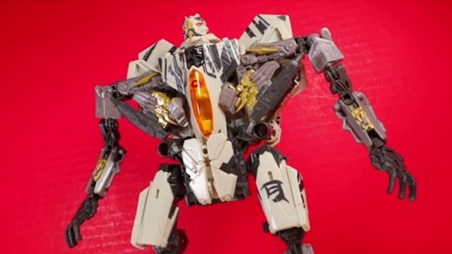 TRANSFORMERS: Studio Series Revenge of the Fallen STARSCREAM | Canadia' Reviewer #360