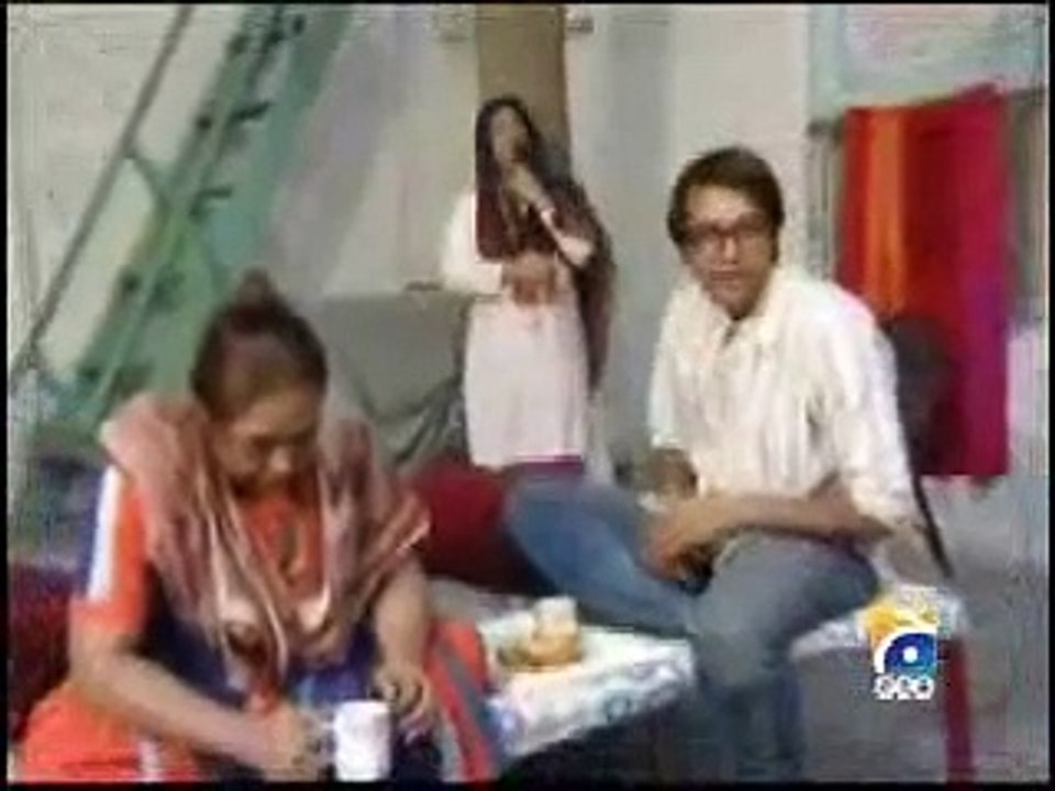 Drama Serial Yeh Zindagi Hai Episode 14 (New) On Geo Tv Javeria Jalil,Saud,Hina Dilpazeer,Benish Chohan,Fahad Mustafa,Saud,Naeema Giraj,Parveen Akhbar,Salma Zafar,Imran Urooj