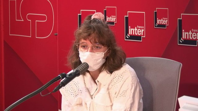 Charlotte Abramow : Ce qui m'intéresse, c'est que le corps puisse être vu et pensé, et senti, autrement que comme un corps sexualisé ou comme un corps qui soit toujours dans le prisme du désir, de la validation du regard de l'autre.