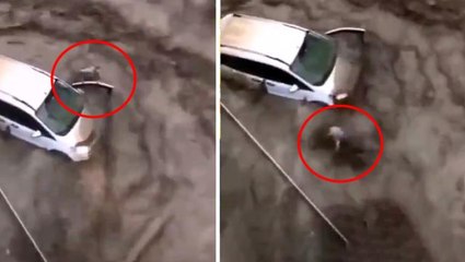 Felaketi yaşayan Bozkurt'tan gelen görüntü yürek dağladı! "Abi kaç" diye bağırdığı kişi sele kapılıp gitti