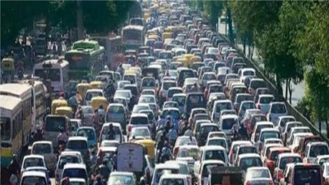 I-Day preprations: Heavy traffic jam on Delhi-Noida border